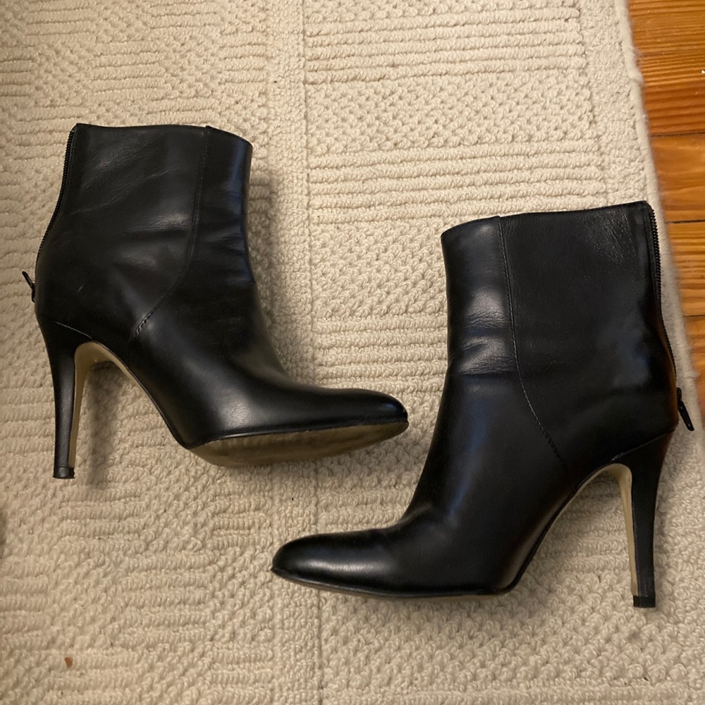 Ditto by Van Eli black boots size 6